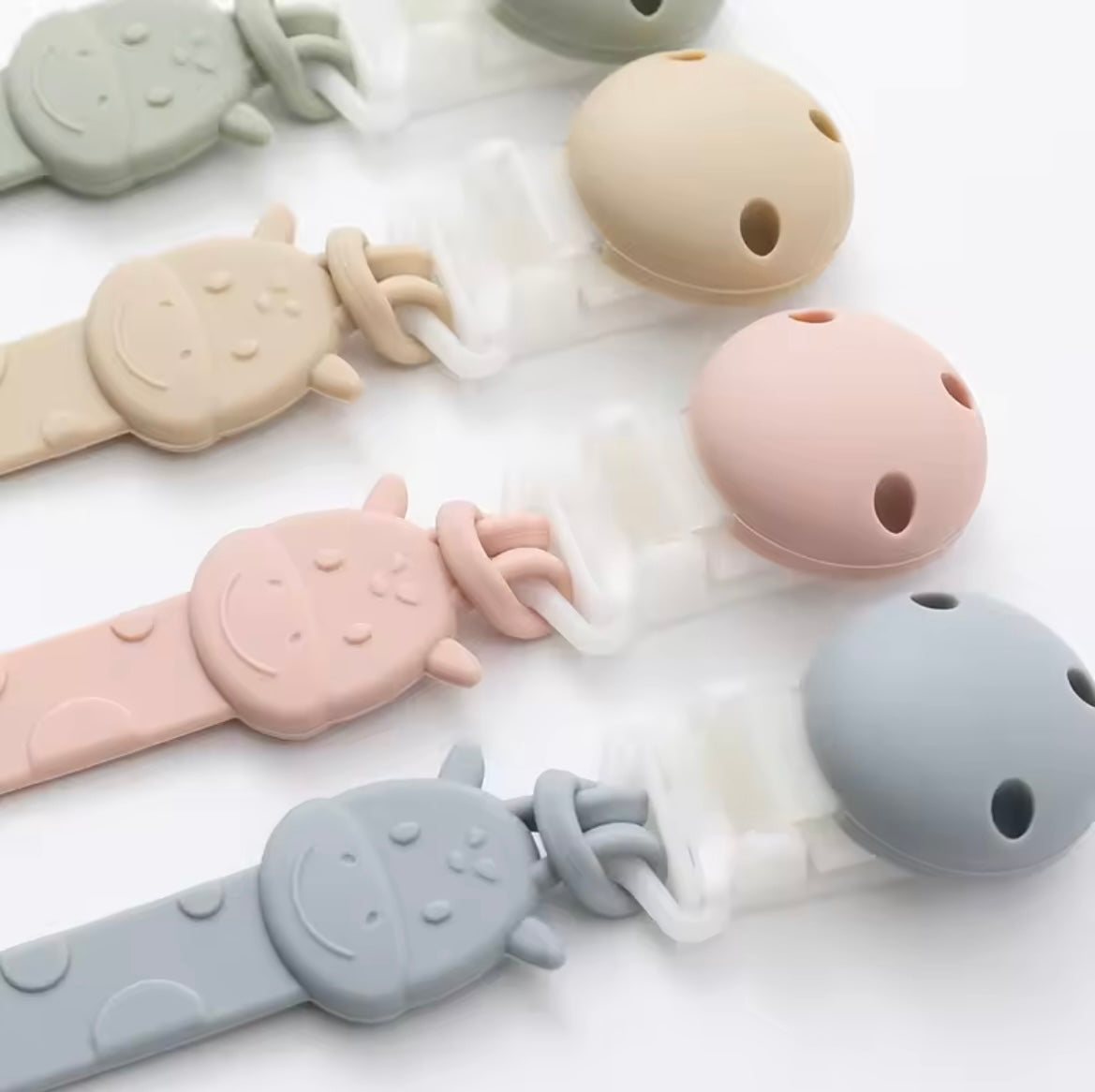 Silicone Giraffe Pacifier Clip