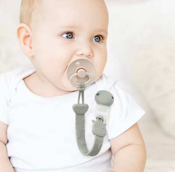 Silicone Giraffe Pacifier Clip